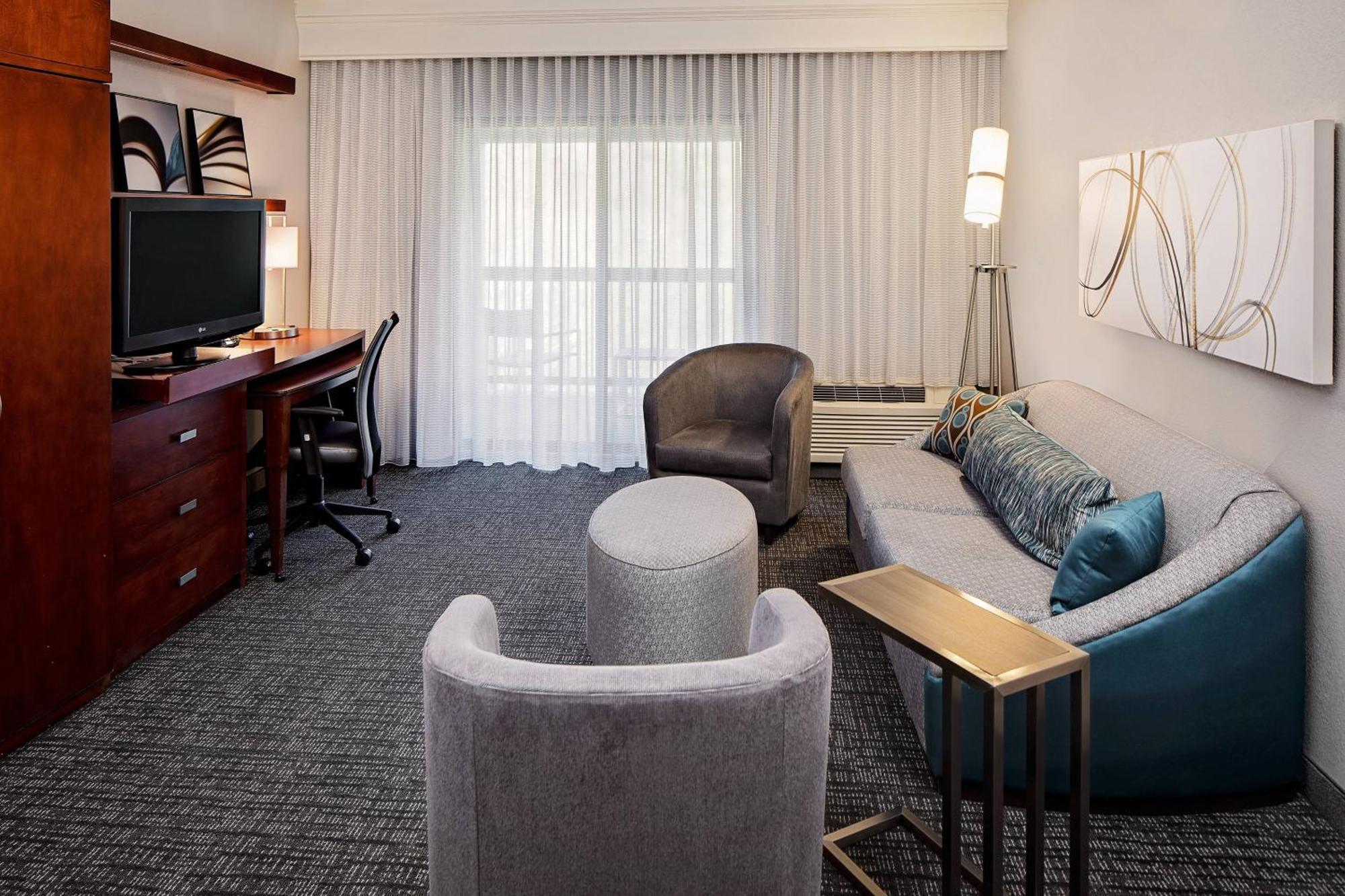 Courtyard By Marriott Pittsburgh West Homestead Waterfront Eksteriør billede