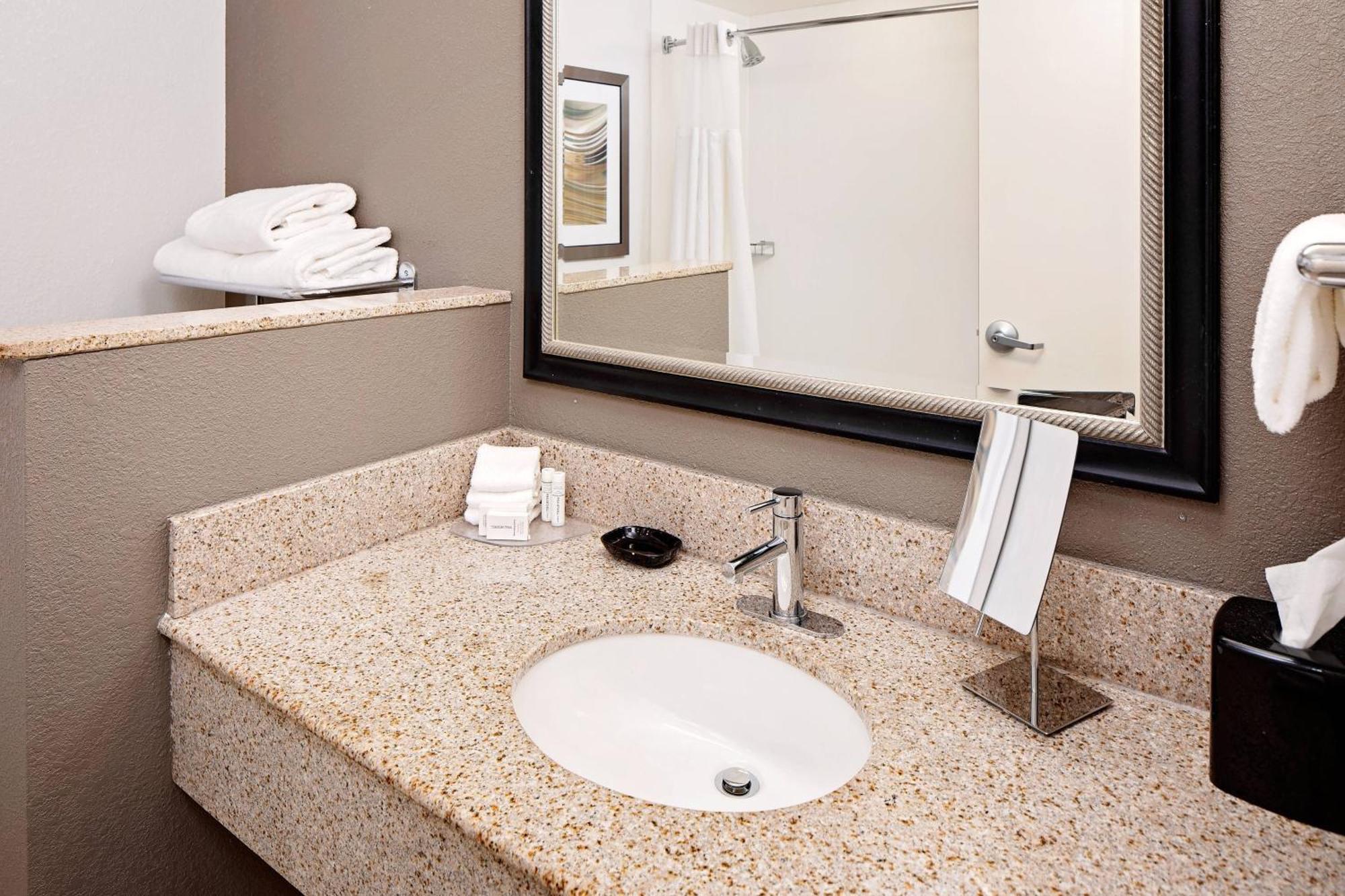 Courtyard By Marriott Pittsburgh West Homestead Waterfront Eksteriør billede