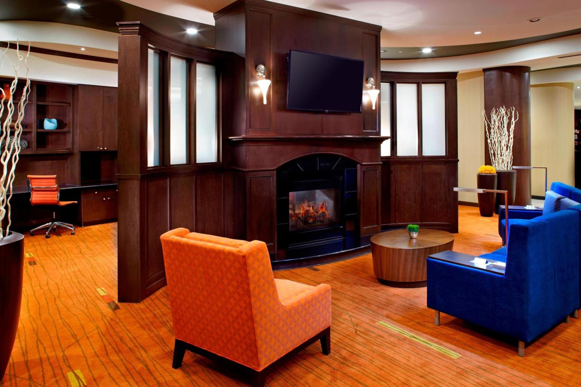 Courtyard By Marriott Pittsburgh West Homestead Waterfront Eksteriør billede