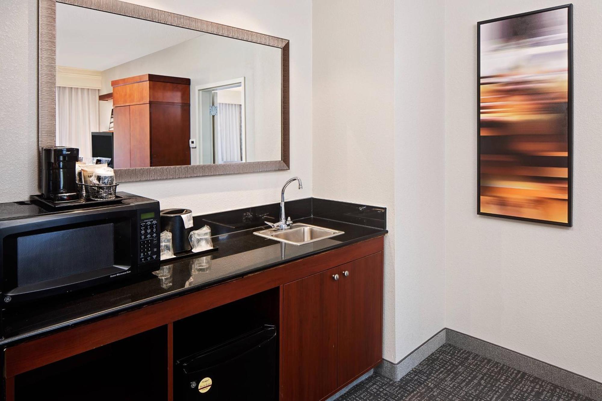 Courtyard By Marriott Pittsburgh West Homestead Waterfront Eksteriør billede