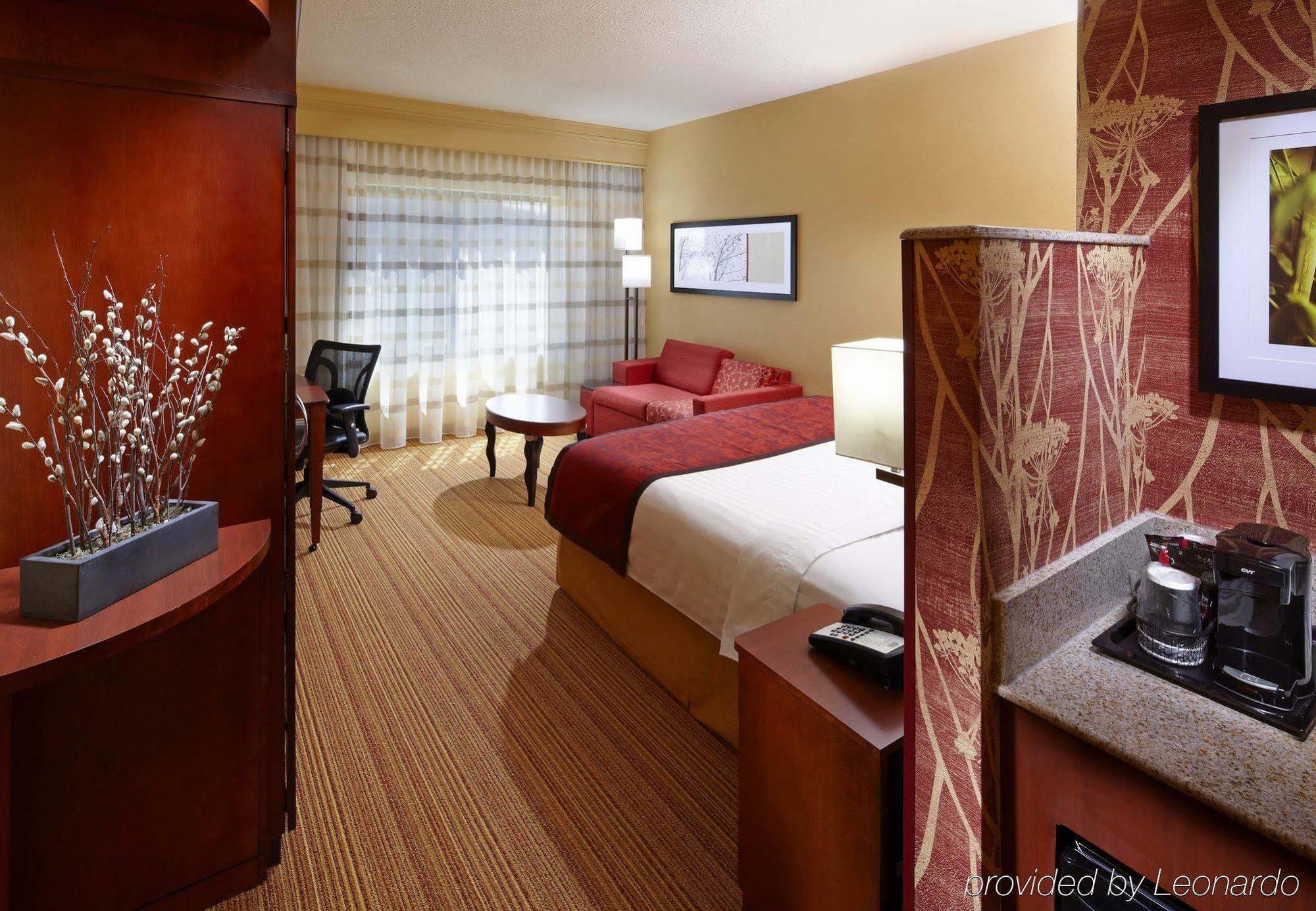 Courtyard By Marriott Pittsburgh West Homestead Waterfront Værelse billede
